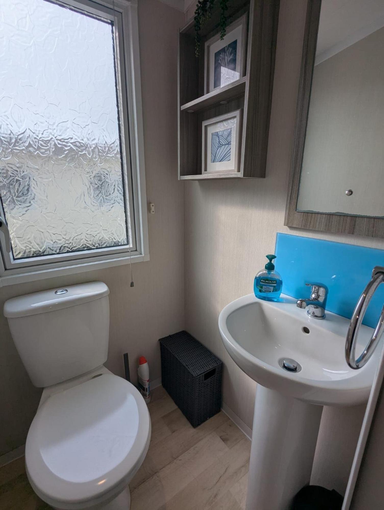 Beautifully Presented Dog Friendly Caravan On Very Popular Littlesea Holiday Haven Park Weymouth Wyke Regis Ngoại thất bức ảnh