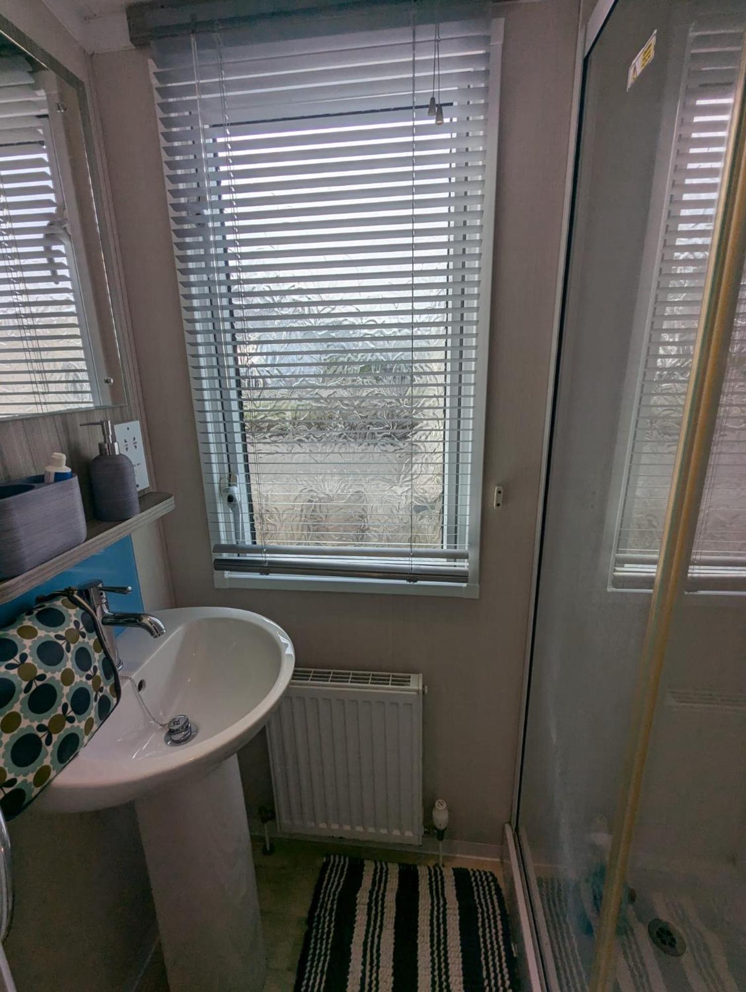 Beautifully Presented Dog Friendly Caravan On Very Popular Littlesea Holiday Haven Park Weymouth Wyke Regis Ngoại thất bức ảnh