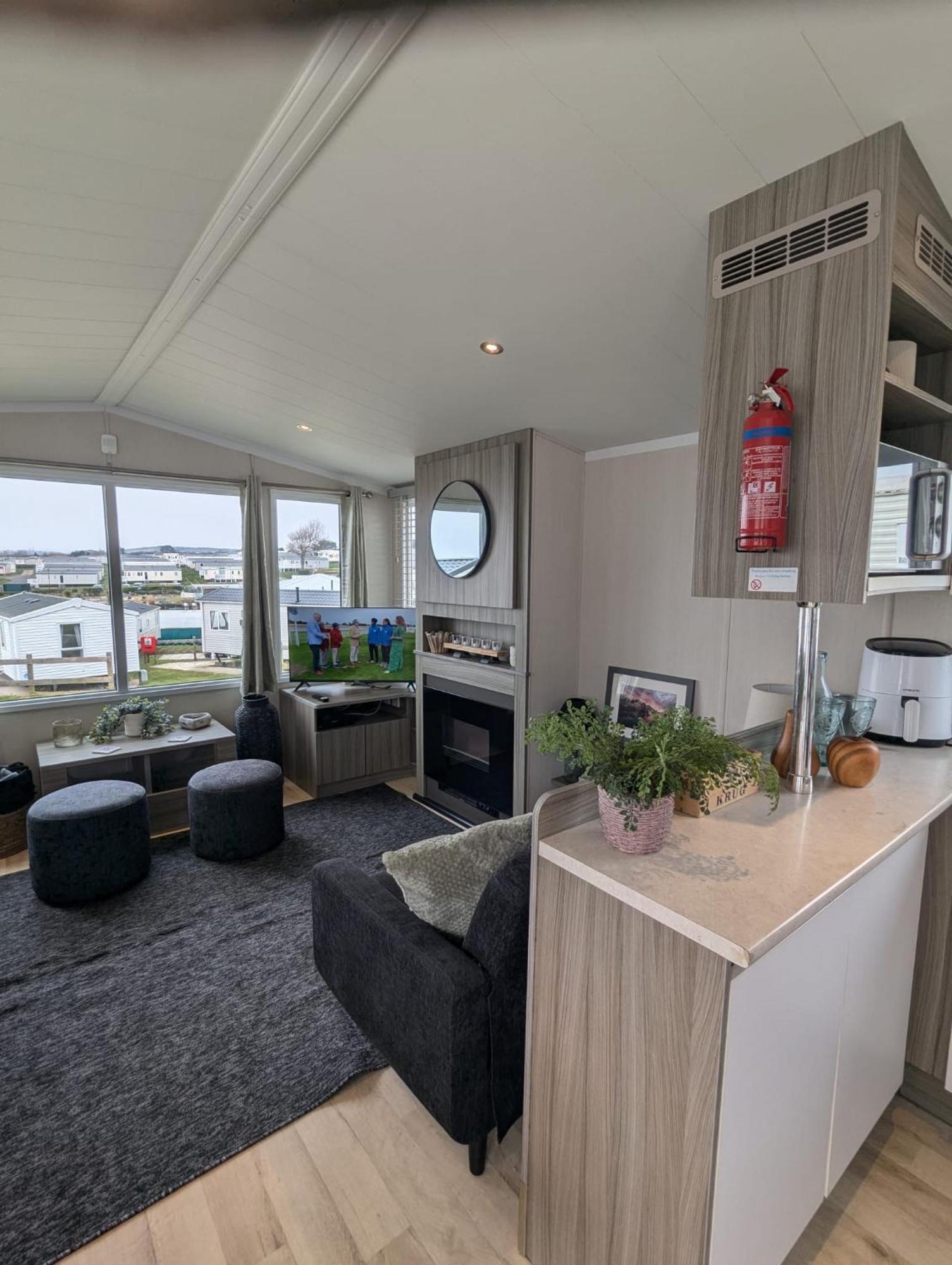 Beautifully Presented Dog Friendly Caravan On Very Popular Littlesea Holiday Haven Park Weymouth Wyke Regis Ngoại thất bức ảnh