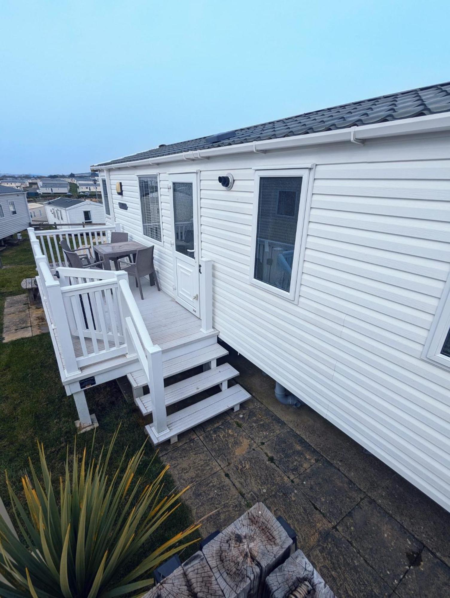 Beautifully Presented Dog Friendly Caravan On Very Popular Littlesea Holiday Haven Park Weymouth Wyke Regis Ngoại thất bức ảnh