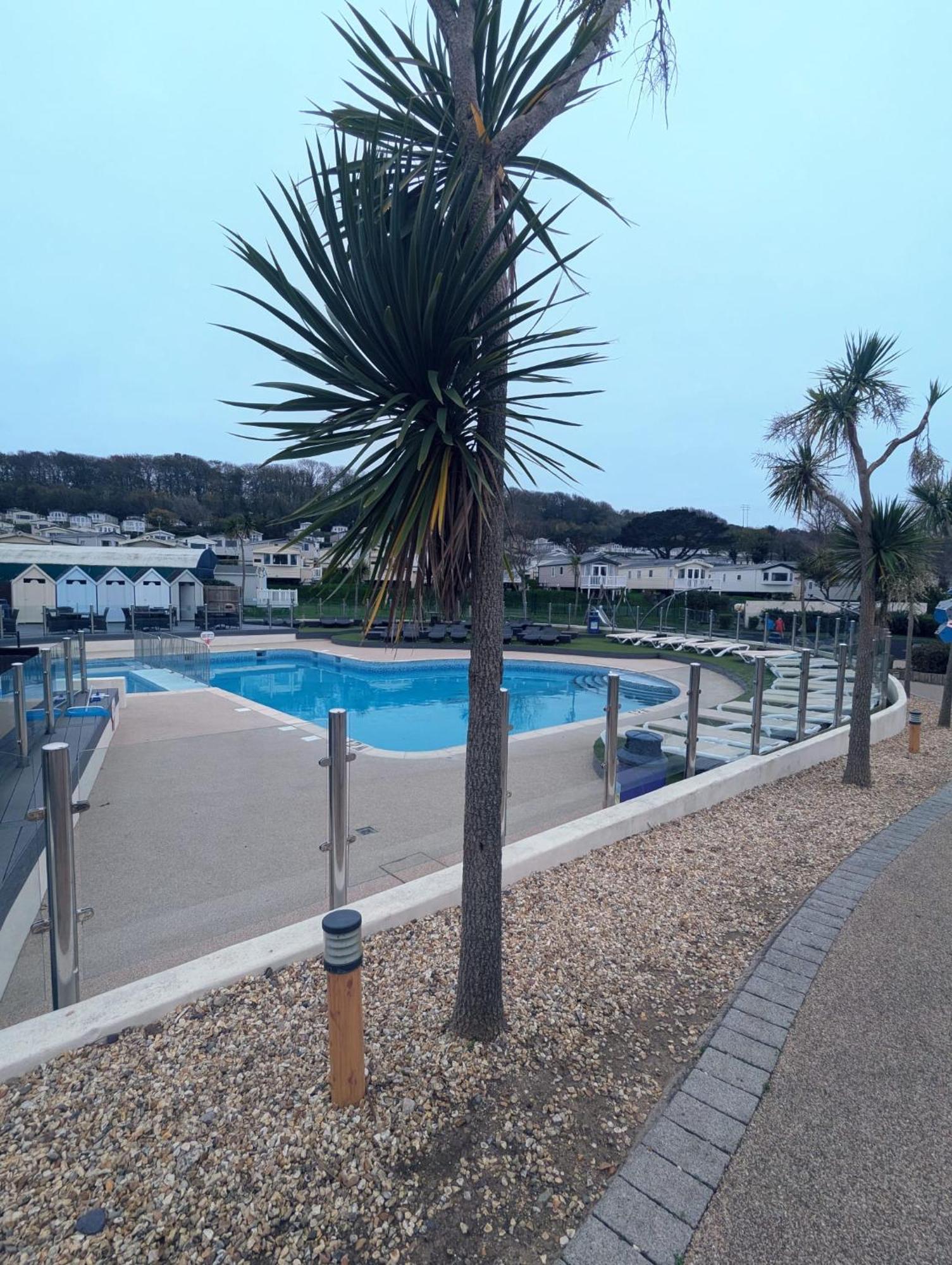 Beautifully Presented Dog Friendly Caravan On Very Popular Littlesea Holiday Haven Park Weymouth Wyke Regis Ngoại thất bức ảnh